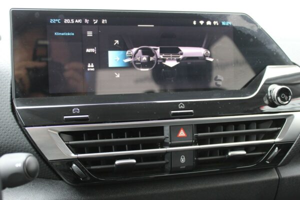 Citroën C4 X SHINE  1,2 PureTech 130k EAT8 - Image 15