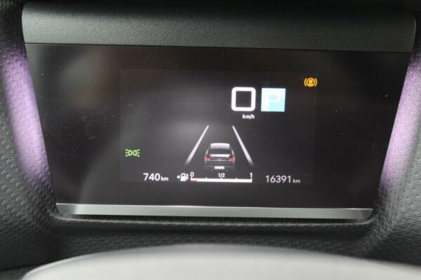Citroën C4 X SHINE  1,2 PureTech 130k EAT8 - Image 8