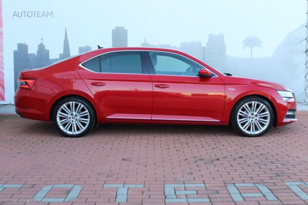 Škoda Superb Laurin & Klement  2.0 TDI 140 kW 7-stup. automat. 4x4 - Image 3