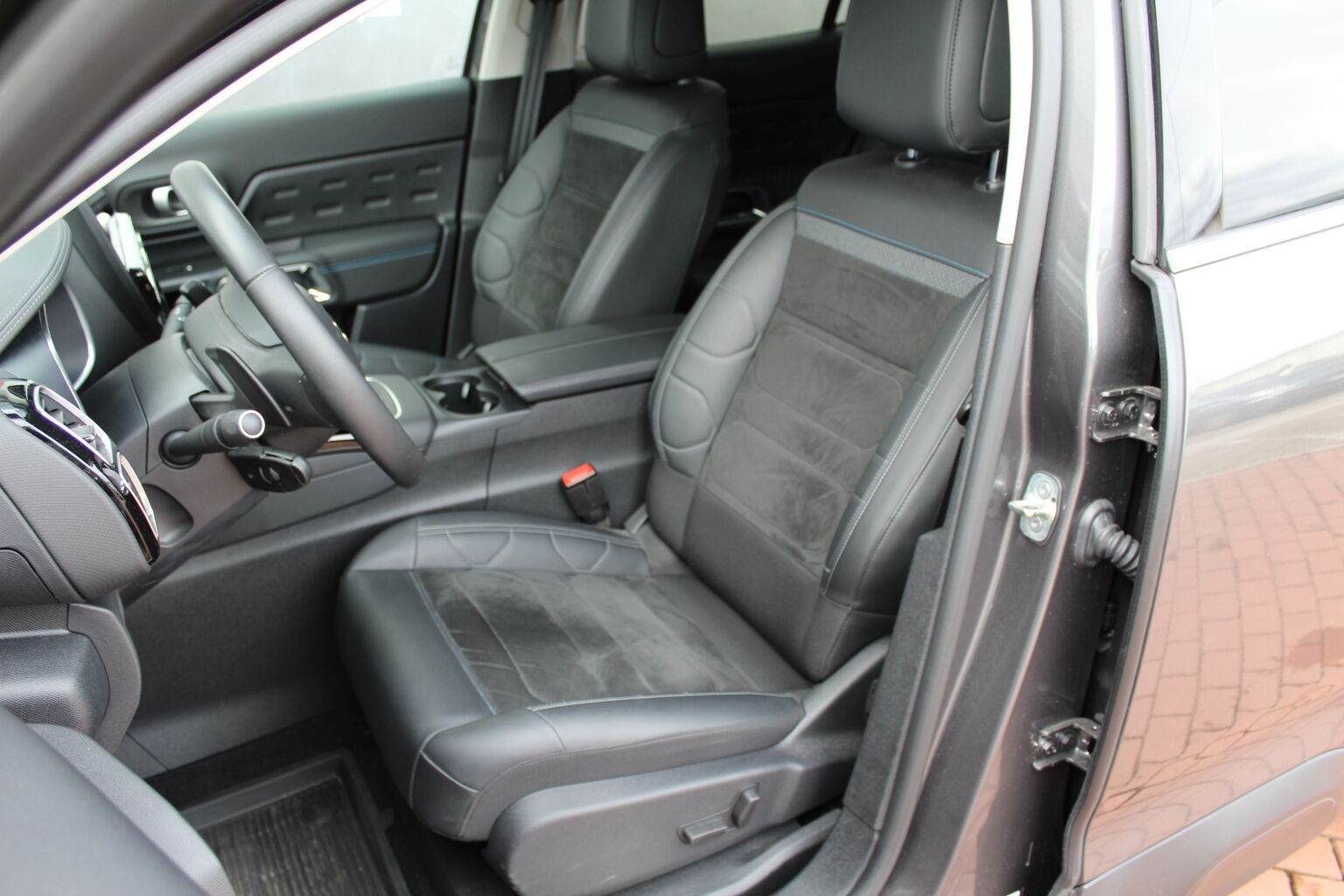 Citroën C5 Aircross SHINE HYBRID 225 - Image 11