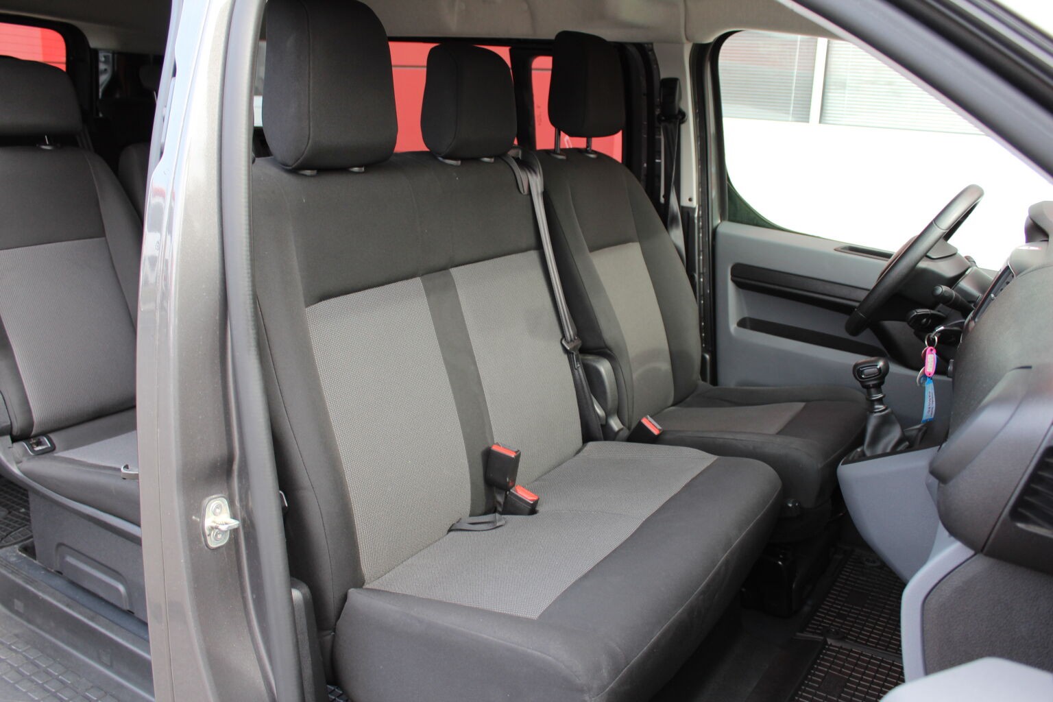 Citroën Jumpy Combi Confort M BlueHdi 150 S&S BVM6 (L2 2,0) - Image 14