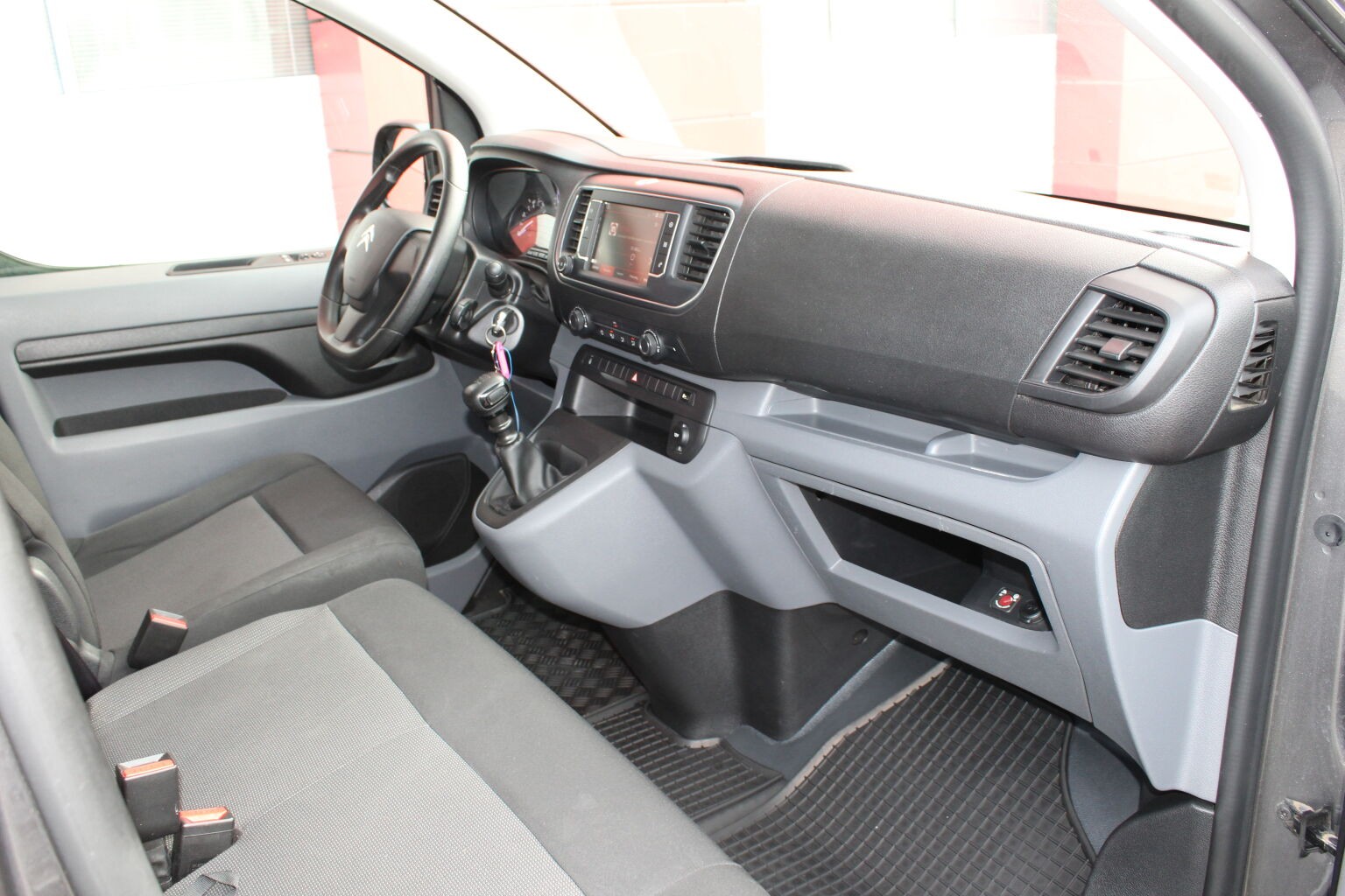 Citroën Jumpy Combi Confort M BlueHdi 150 S&S BVM6 (L2 2,0) - Image 13