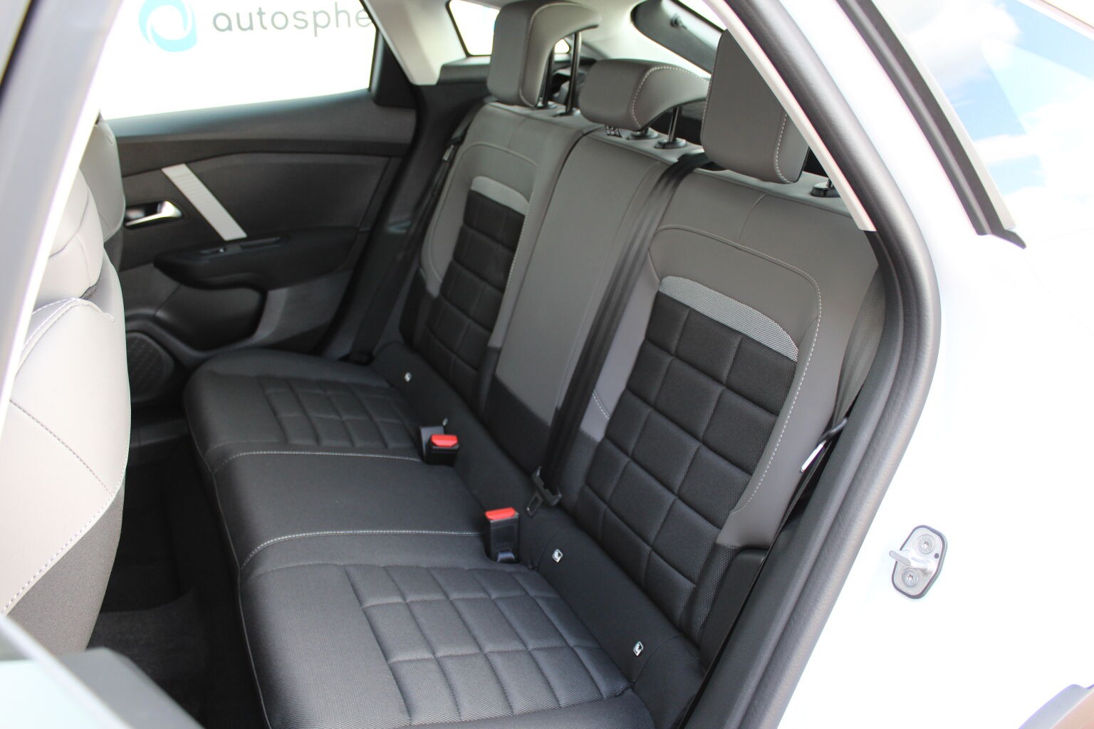 Citroën C4 PLUS PureTech 130 S&S EAT8 - Image 13