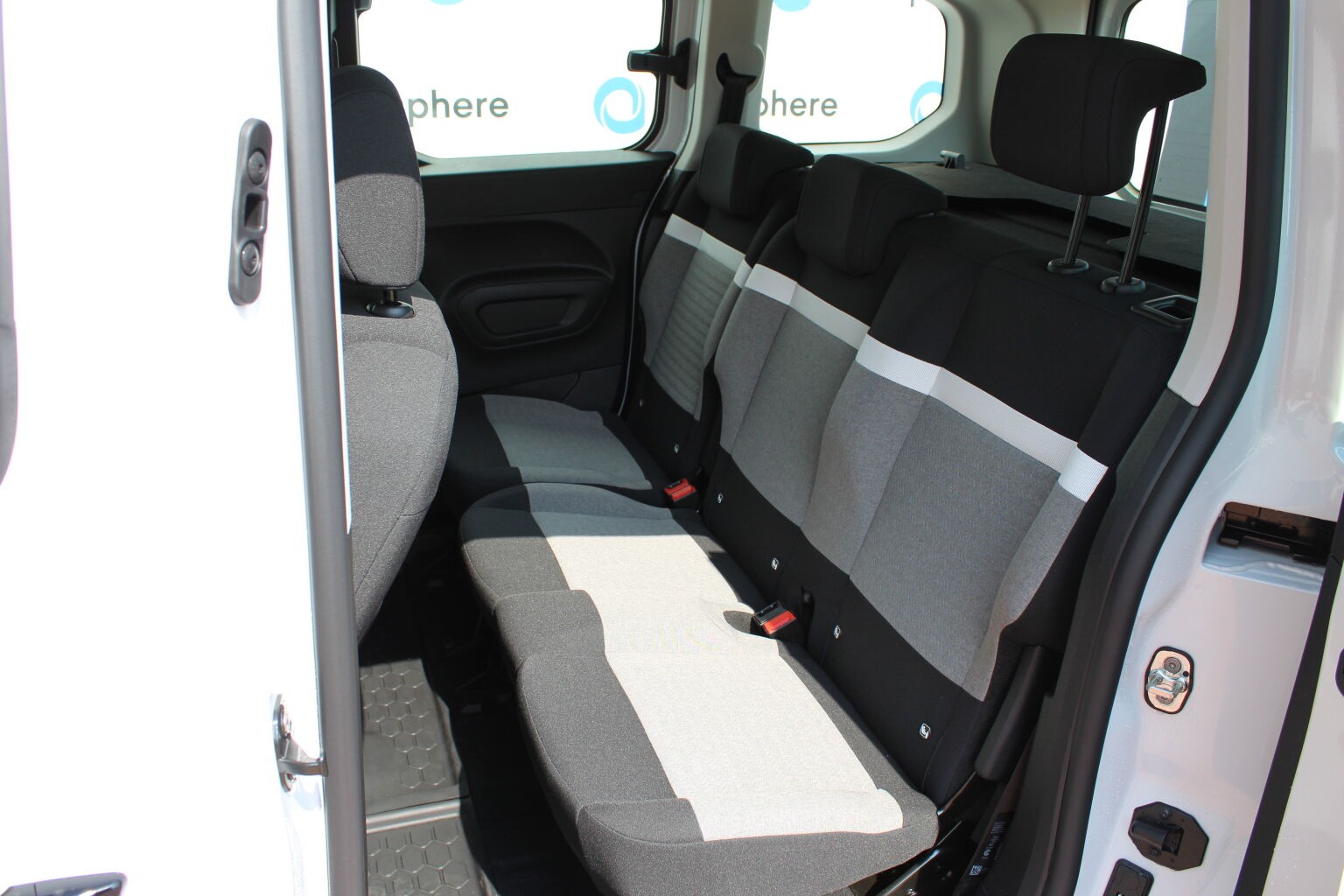 Citroën Berlingo PLUS M BlueHDi 100 S&S BVM6 - Image 15