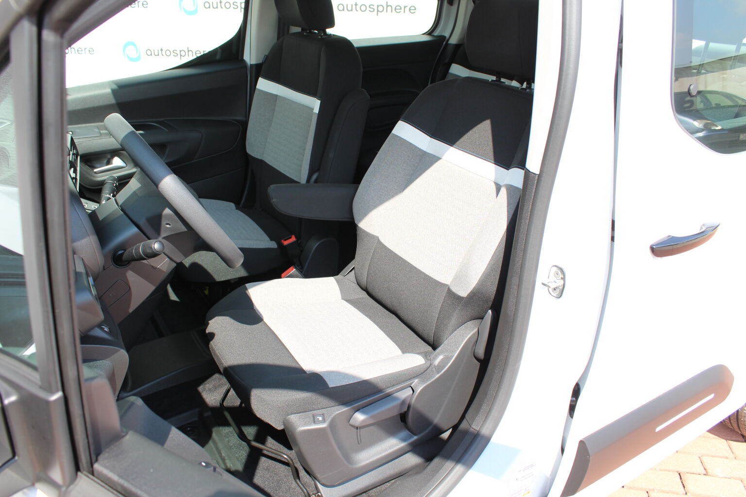 Citroën Berlingo PLUS M BlueHDi 100 S&S BVM6 - Image 14